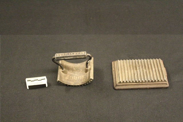 Fluting iron